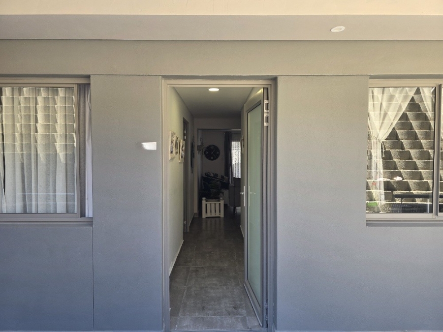 3 Bedroom Property for Sale in Island View Western Cape